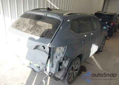 2022 Volkswagen Taos 1.5T Se z USA, uszkodzony, nr VIN 3VVLX7B28NM048898